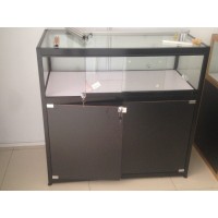 勝世鉑工廠訂制黑色八棱柱玻璃鋁展示柜珠寶玉器展高檔專(zhuān)用展柜廠