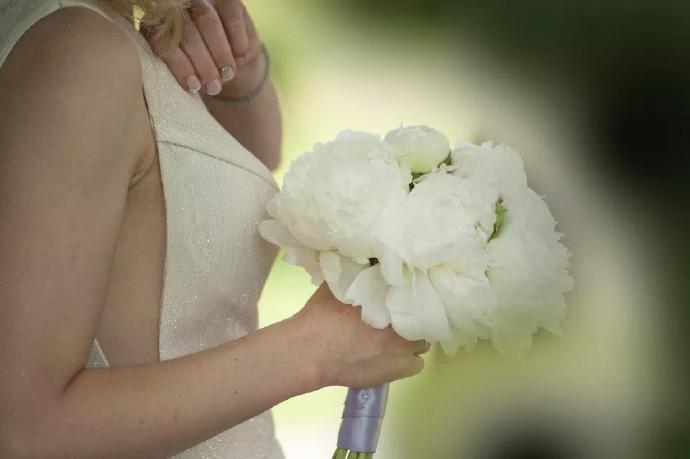 女人一定要結(jié)婚嗎? 女人一定要結(jié)婚嗎?