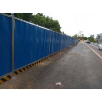 彩鋼瓦圍擋價(jià)格-南京彩鋼板圍擋現(xiàn)貨價(jià)格批發(fā)-南京律和護(hù)欄廠